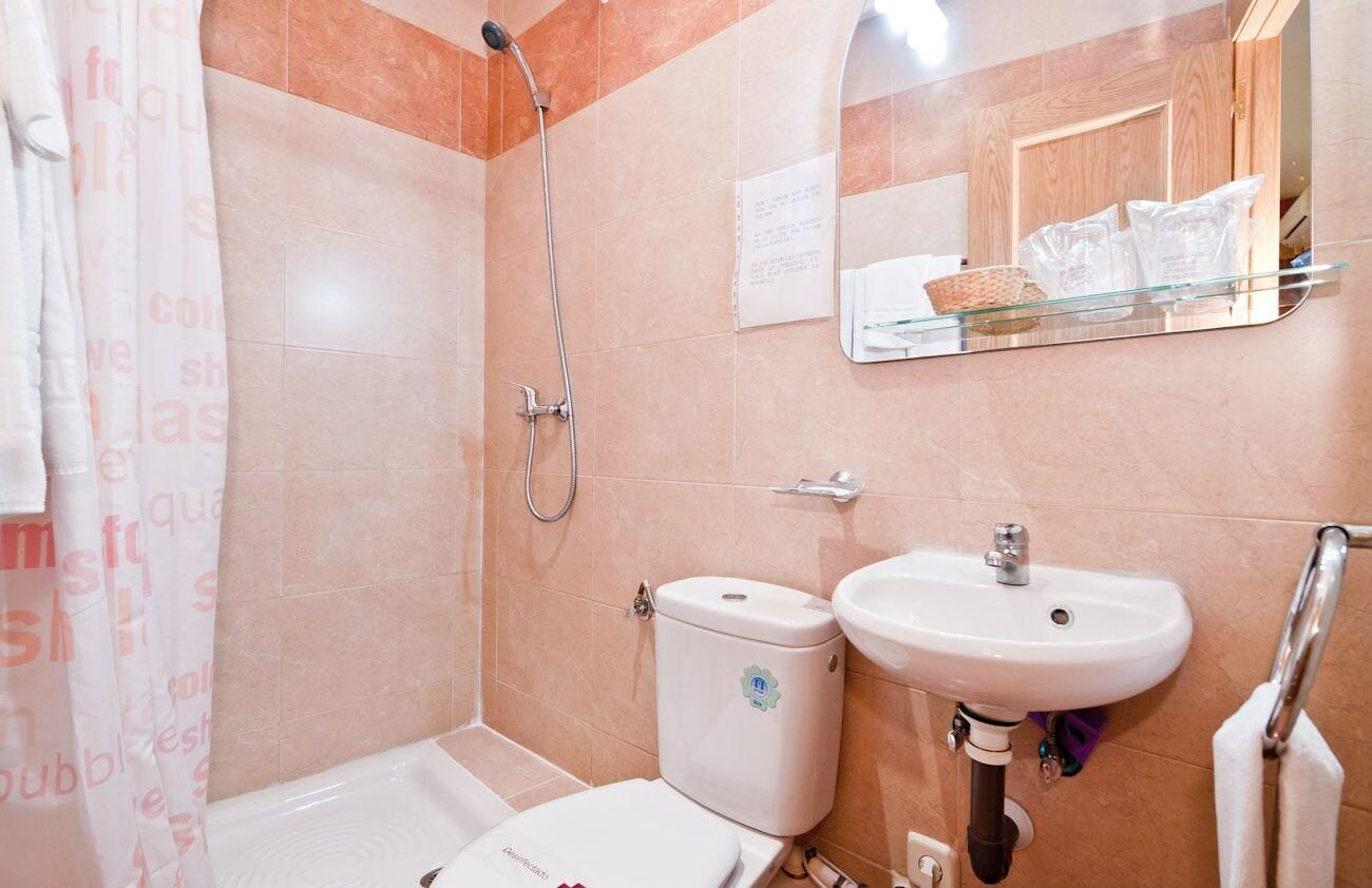 Hostal Las Cortes Madrid Exterior photo